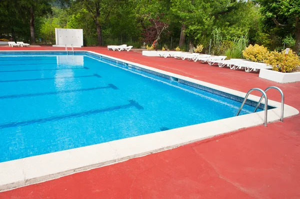 Luxe zwembad — Stockfoto