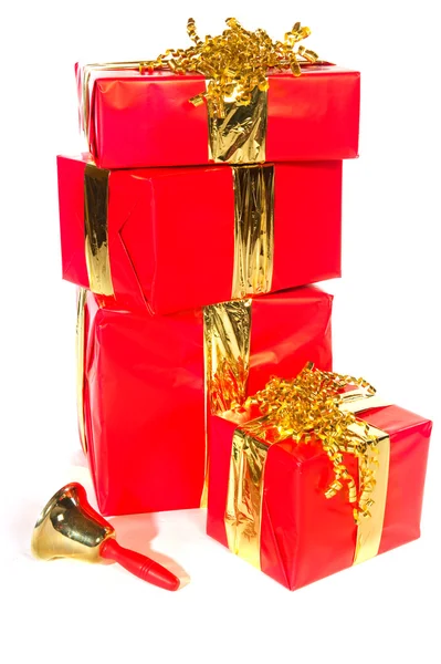 Presentes de Natal com sino — Fotografia de Stock