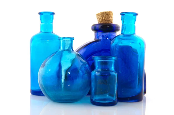 Objetos de vidro azul — Fotografia de Stock