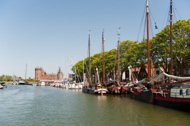 Hollandalı köy muiden liman