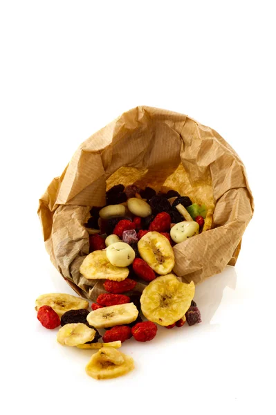 Sacchetto di carta con frutta secca — Foto Stock