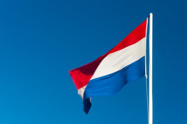 rüzgarda sallayarak kutup Hollanda bayrağı