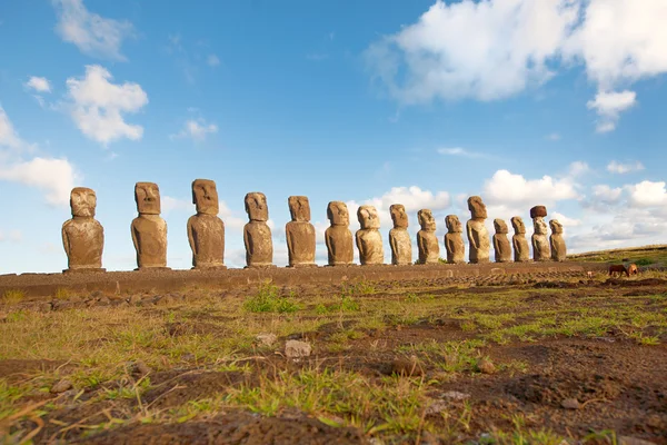 Αγάλματα στο νησί του Πάσχα — Φωτογραφία Αρχείου