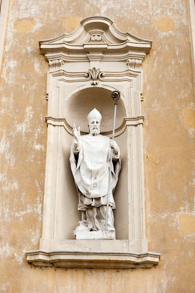 Estatua Obispo Italiano Antigua Iglesia —  Fotos de Stock
