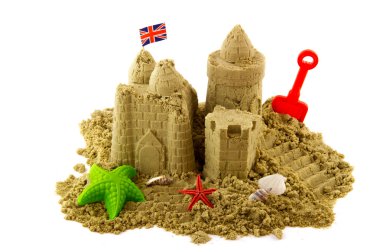 Sandcastle beyaz bitti izole tatilde plajda