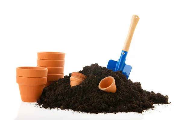Zand en lege nieuwe potten voor de tuin — Stockfoto
