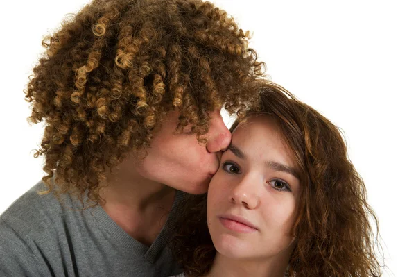 Giovane coppia attraente — Foto Stock