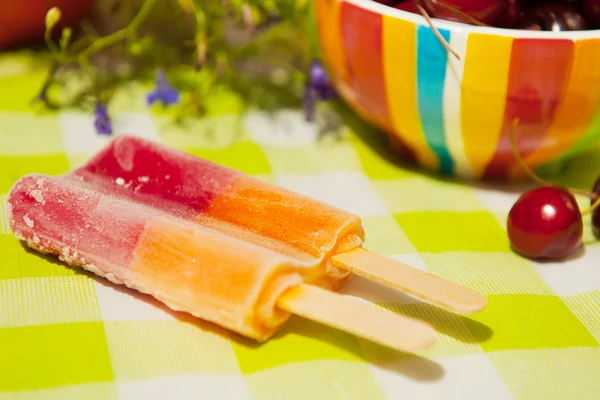 Ice pops in the summer — Stock Photo, Image