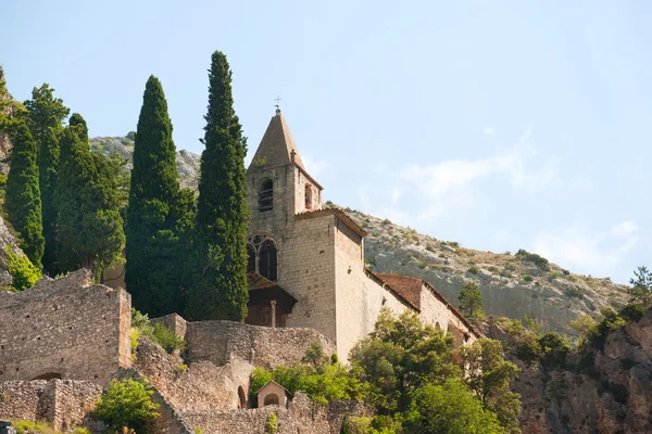 Church in Moustiers st marie — Stock Photo, Image