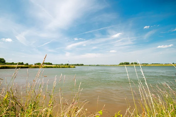 オランダの川の風景 — ストック写真