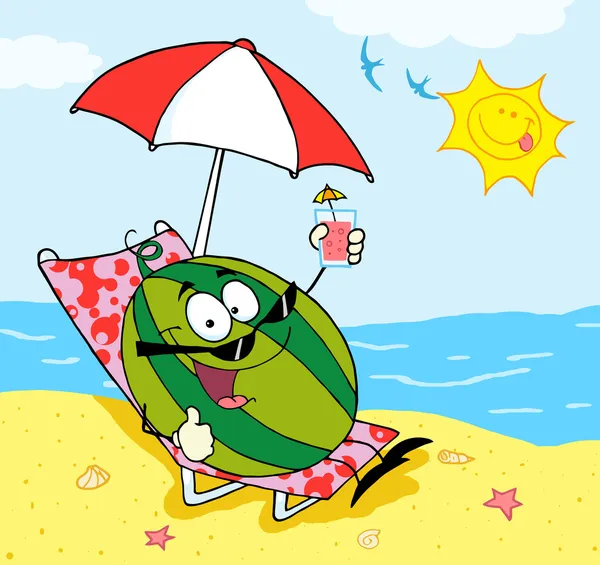 Gelukkig watermeloen bedrijf in een drank en zon zwemwater op een strand — Stockfoto
