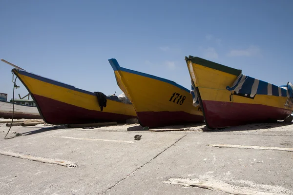 Лодки Пляже Сухом Доке — стоковое фото