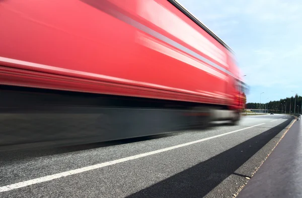 Vrachtwagen Een Snelweg Blured Beweging — Stockfoto