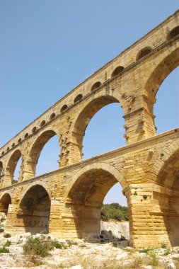 Pont du garde Roma köprüsü