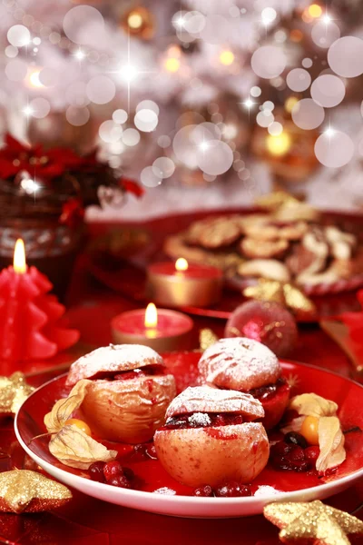 Печёные яблоки на Рождество — стоковое фото