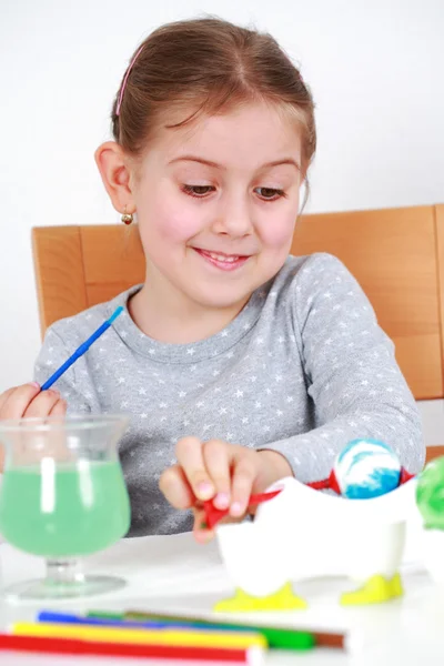 Cute Little Girl Painting Easter Eggs — Stock Photo, Image