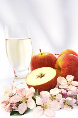 Cider and apple - still life clipart