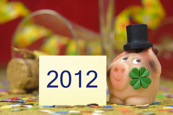 快乐新的一年 2012年与幸运猪和三叶草叶 — 图库照片