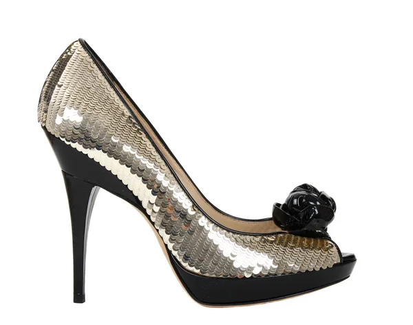 Sapatos de mulher de luxo com lantejoulas douradas — Fotografia de Stock