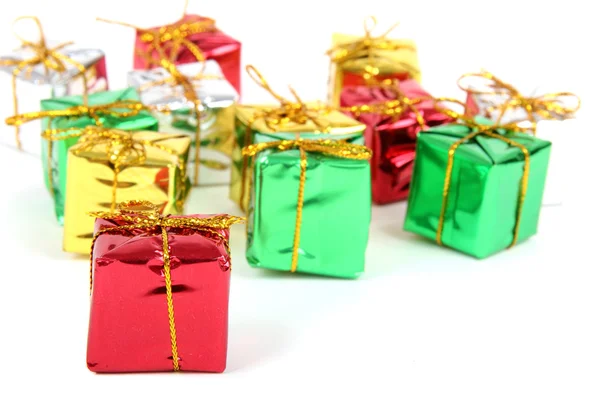 Boîtes Cadeaux Couleur Vacances Décorées Avec Ruban Isolé Sur Fond — Photo