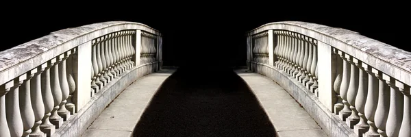 Hiçbir yerde süslü köprü siyah — Stok fotoğraf