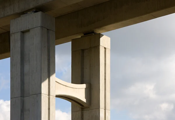 Pillar Bridge — Stock Photo, Image