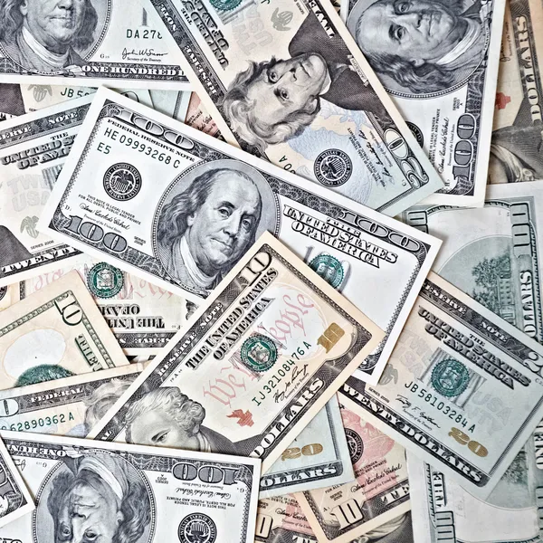 Банкноты в долларах — стоковое фото