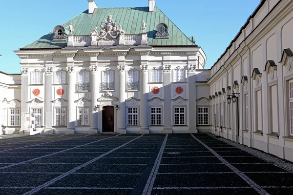 在晴朗的天 华沙的一座城堡 — 图库照片