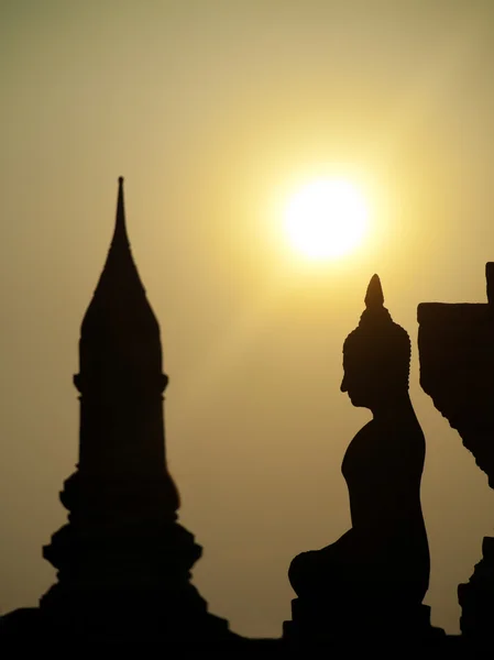 Stupa au coucher du soleil — Photo