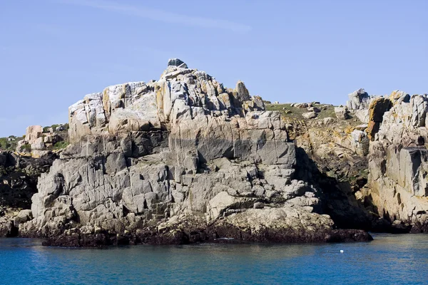 Deniz kenarında kayalar — Stok fotoğraf