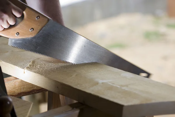 Bir tahta kesme marangoz — Stok fotoğraf