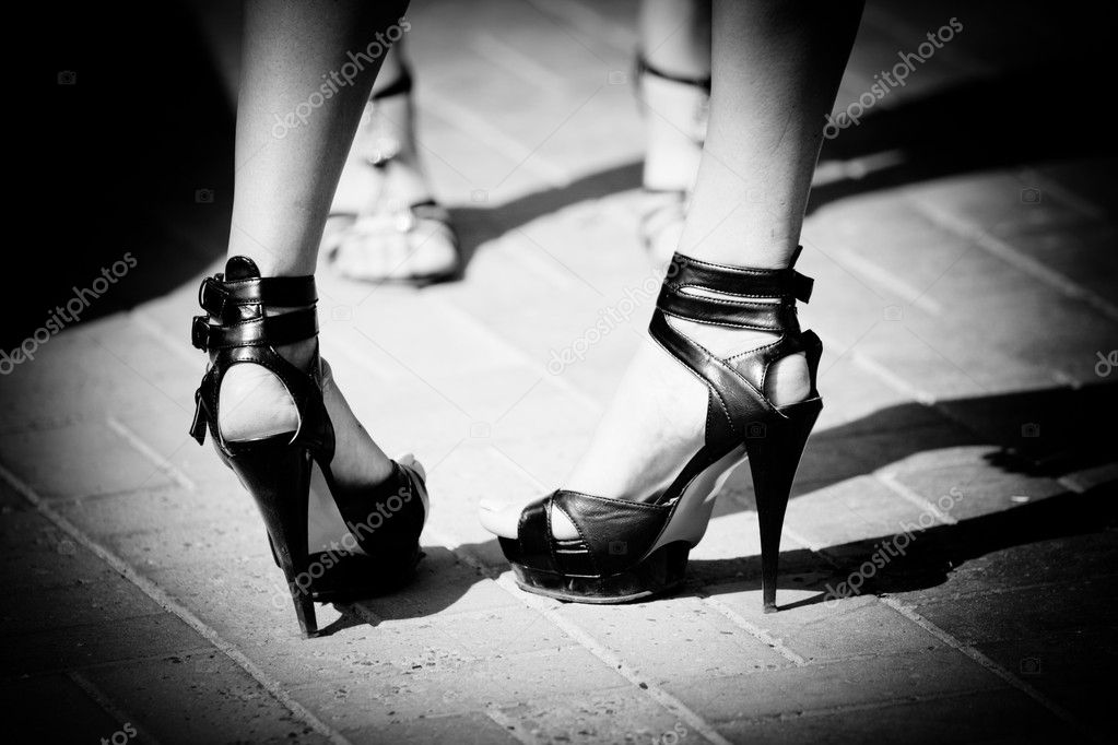 Women shoes in black and white colour — Stock Photo © Speedskater 4019350