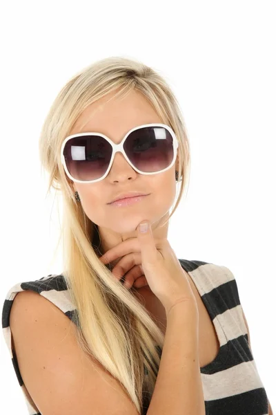 Ganska Ung Blond Kvinna Med Stora Solglasögon — Stockfoto