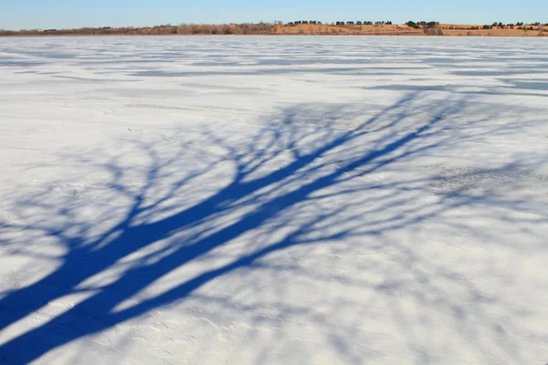 Bela Paisagem Lago Congelado Coberto Com Neve Gelo — Fotografia de Stock