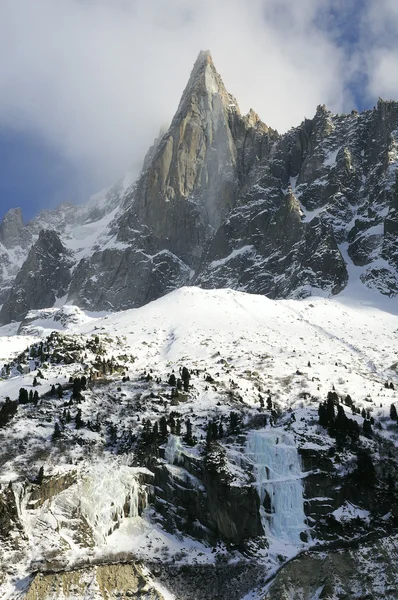Dru Çekme Chamonix Yakınındaki Dağ — Stok fotoğraf