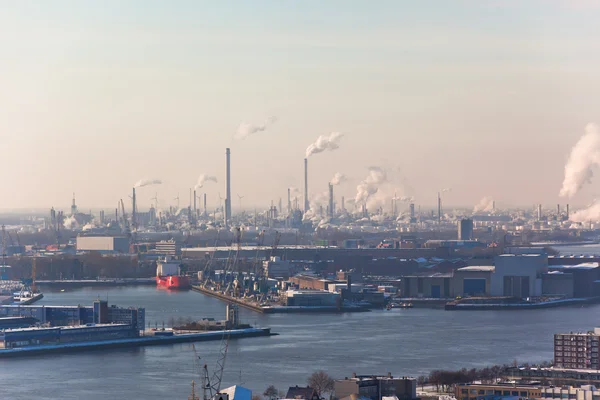 Промышленный район Роттердама — стоковое фото