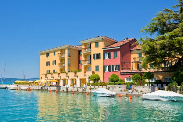 Hotel in Sirmione, Italy — Stock Photo, Image