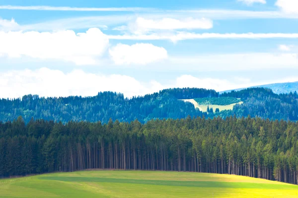 Sommar Alperna landskap — Stockfoto