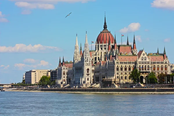 Budapest, byggnaden av parlamentet — Stockfoto