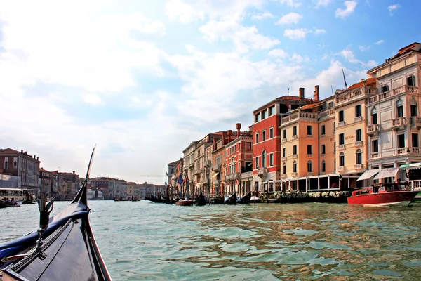 Красочный Мост Через Канал Венеции Италия — стоковое фото