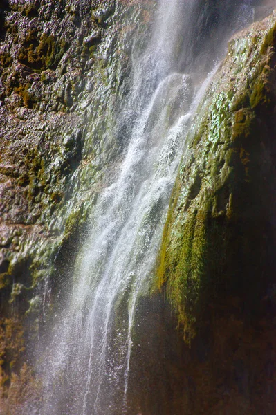 Перегляд водоспаду в національному парку Плітвіцкі — стокове фото