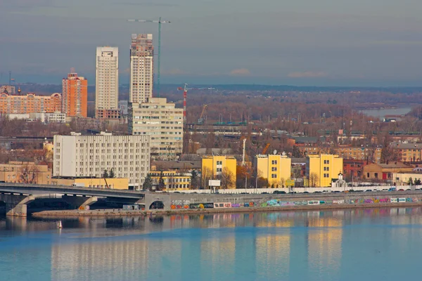 Kiev empresas y ciudad de la industria — Foto de Stock
