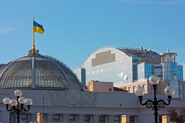 Vista do parlamento ucraniano — Fotografia de Stock