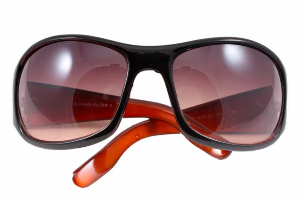 Óculos de sol bonitos para uso ao ar livre em um dia ensolarado — Fotografia de Stock