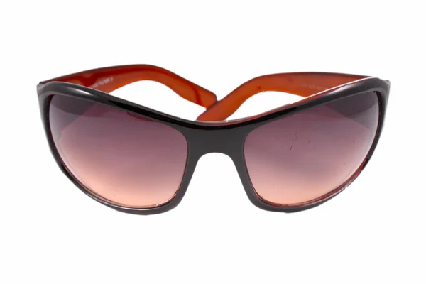 Красивые солнечные очки для использования на открытом воздухе в солнечный день — стоковое фото