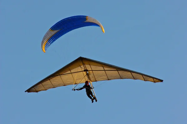 Volo di parapendio nel Crimea — Foto Stock