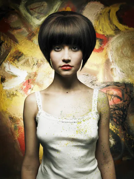 Portret Van Een Mooi Meisje Een Achtergrond Van Abstracte Schilderkunst — Stockfoto