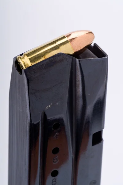 Pistolenmagazin Geladen — Stockfoto