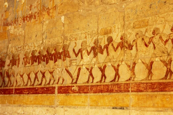 Relief from Hathepsut mortuary temple — Stock Photo, Image