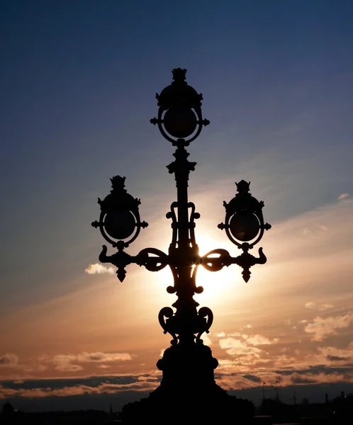 Silhouette of the lamp — Stock Photo, Image